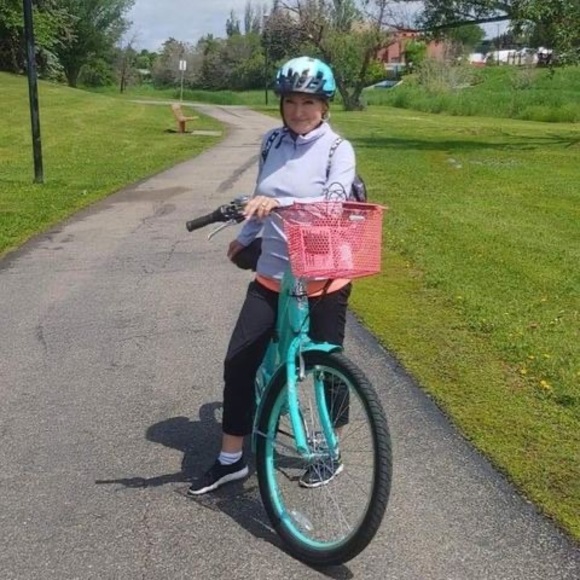 Meet your Posher, Rita - Picture 1 of 1